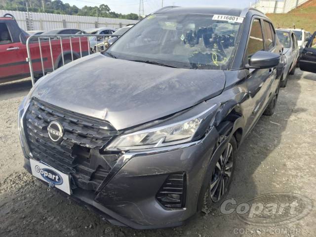 2024 NISSAN KICKS 