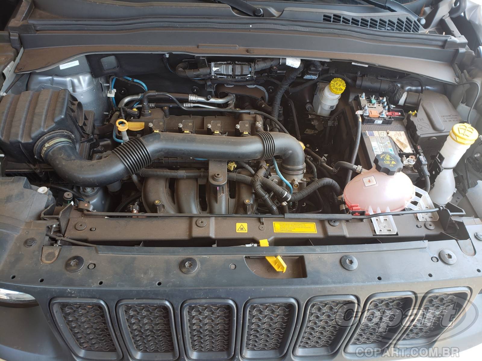 Foto 7 de 10: 2020 JEEP RENEGADE