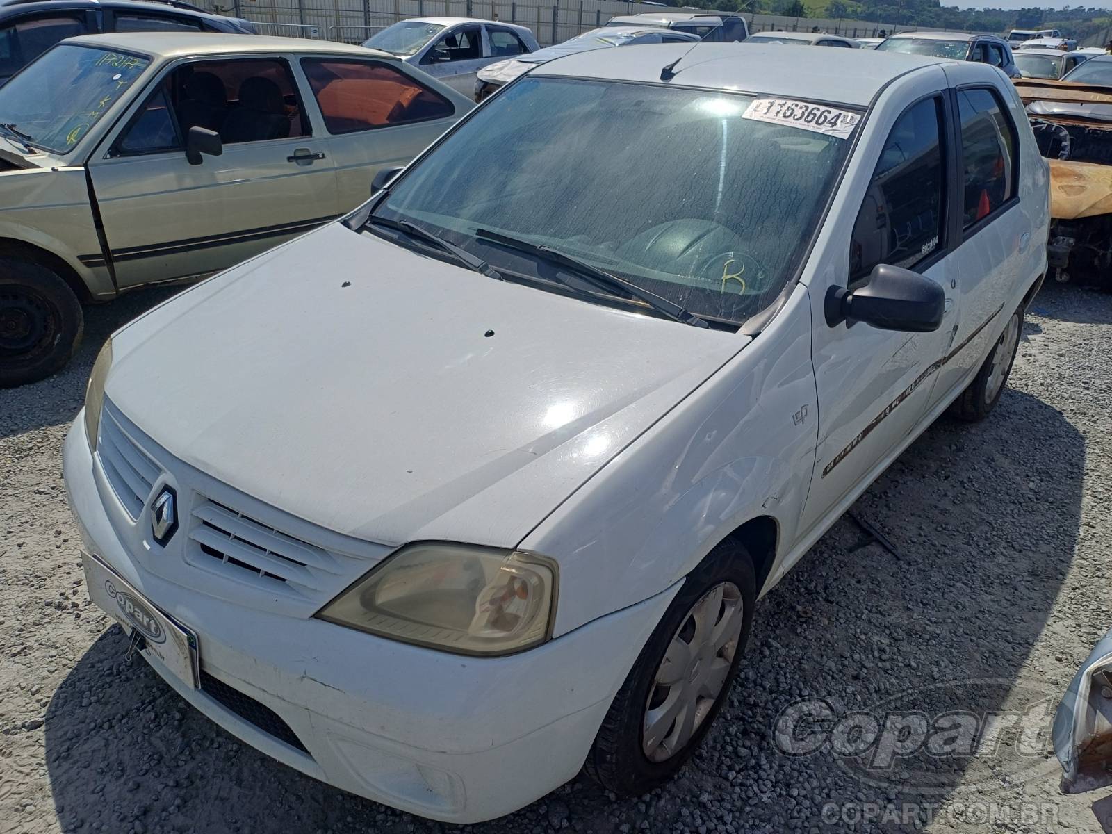 Foto 2: 2010 RENAULT LOGAN