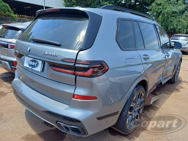 2024 BMW X7 