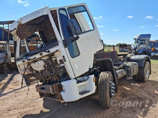 2005 FORD CARGO 4331 