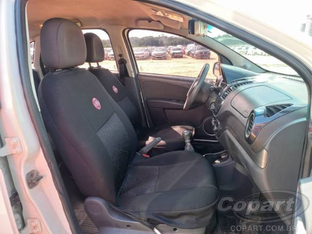 2016 FIAT GRAND SIENA 