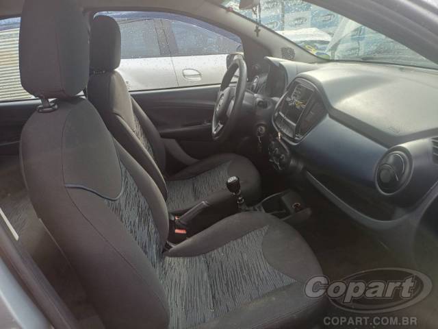 2018 FIAT UNO 