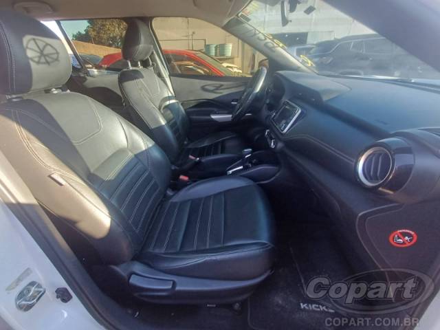 2019 NISSAN KICKS 