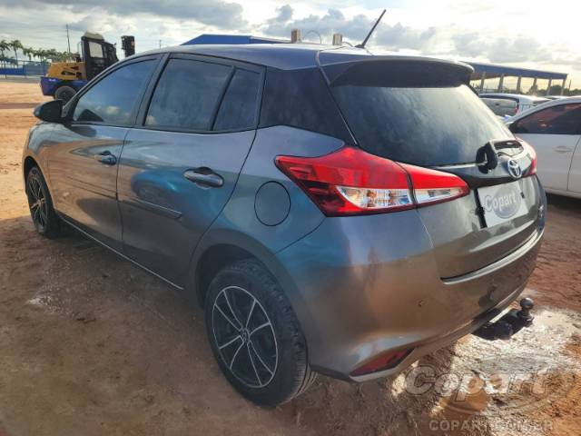 2020 TOYOTA YARIS 