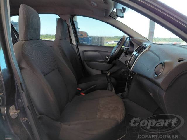 2017 RENAULT SANDERO 