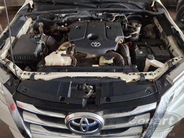 2017 TOYOTA HILUX SW4 