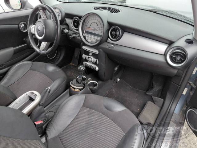2010 MINI COOPER 