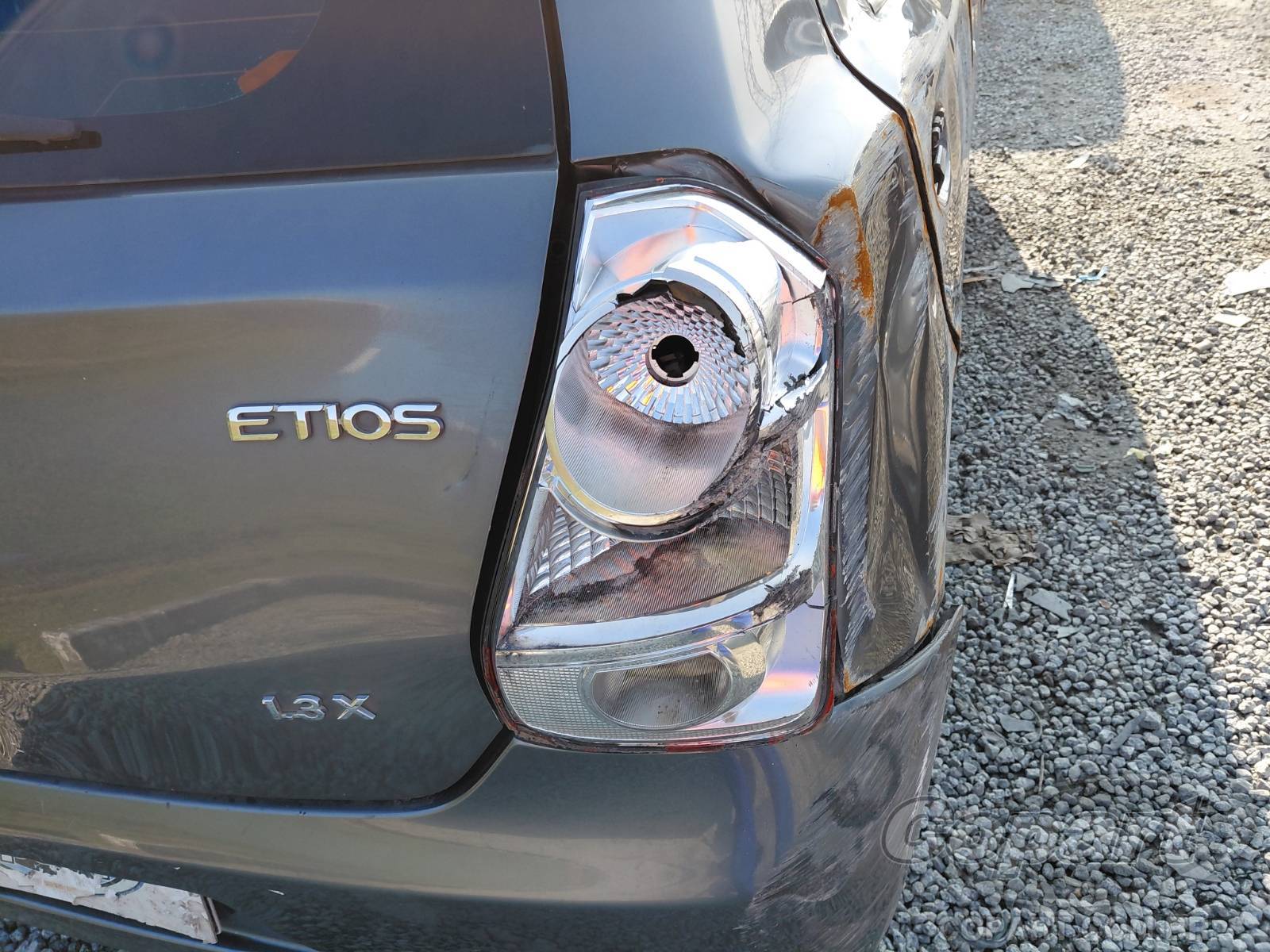 Foto 12 de 15: 2014 TOYOTA ETIOS
