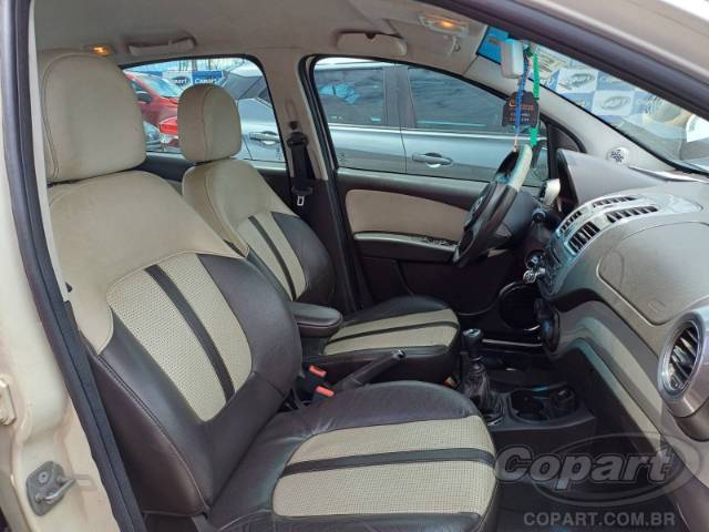 2013 FIAT GRAND SIENA 