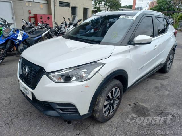 2020 NISSAN KICKS 