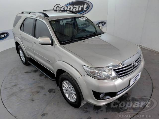 2014 TOYOTA HILUX SW4 