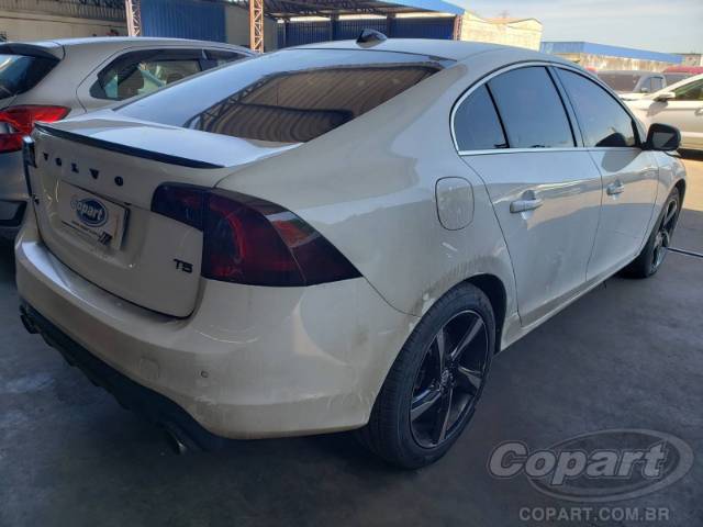 2014 VOLVO S60 