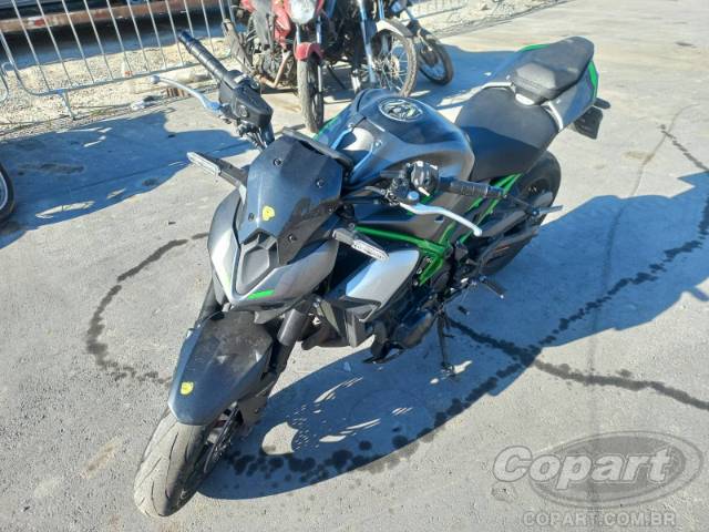 2026 KAWASAKI Z900 