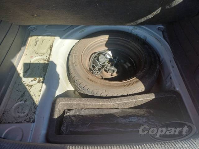 2013 VOLKSWAGEN SPACEFOX 