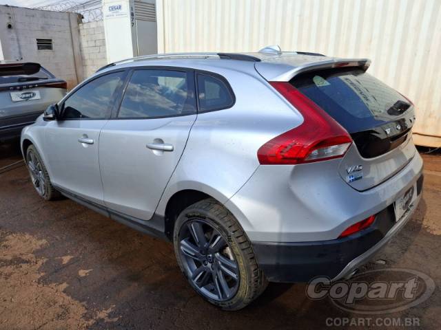 2016 VOLVO V40 