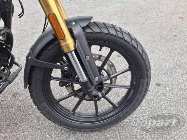 2025 TRIUMPH SCRAMBLER 