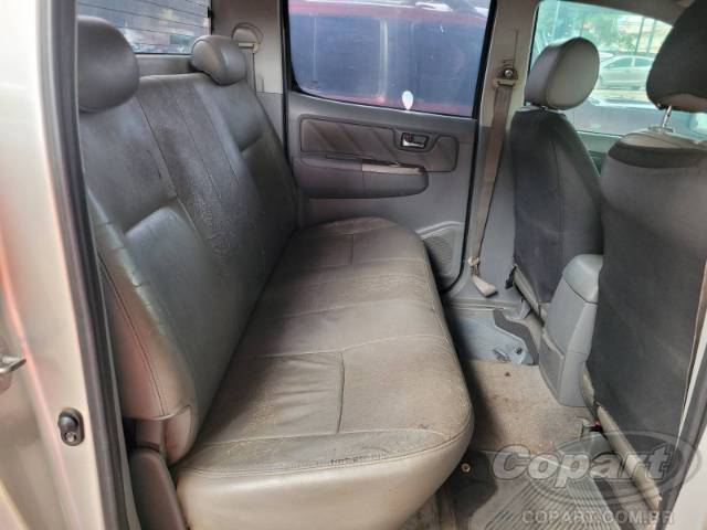 2011 TOYOTA HILUX CD 