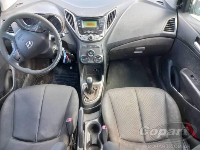 2014 HYUNDAI HB20S 