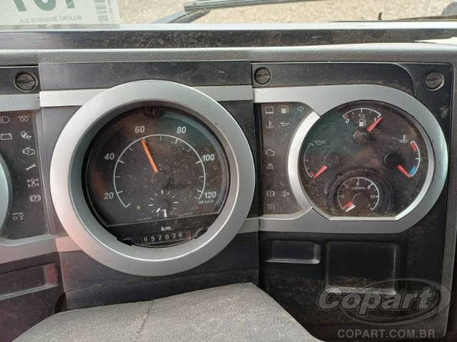 2011 FORD CARGO 815E 