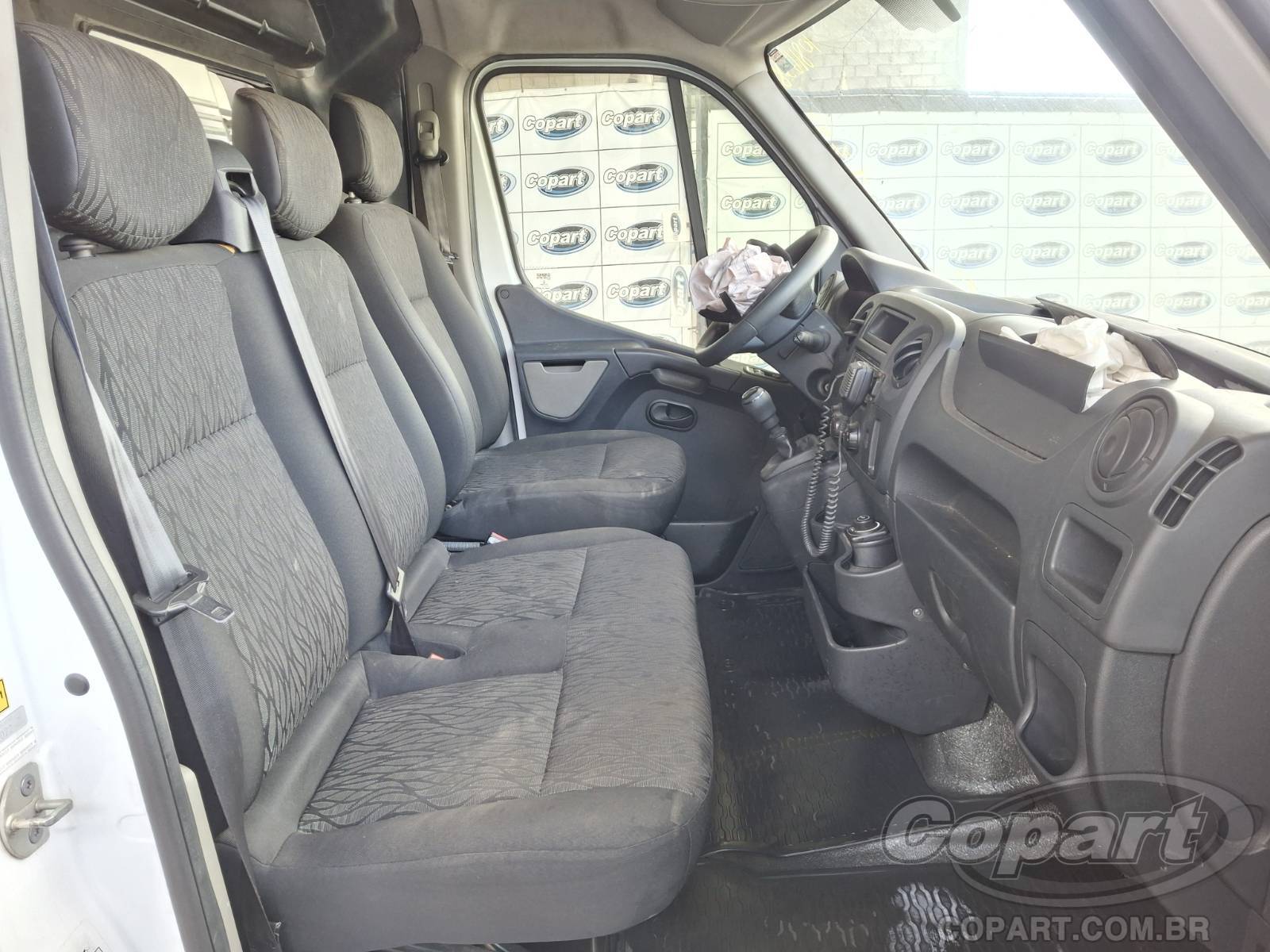 2023 RENAULT MASTER FURGAO — leilão em Candeias/BA (foto 5)