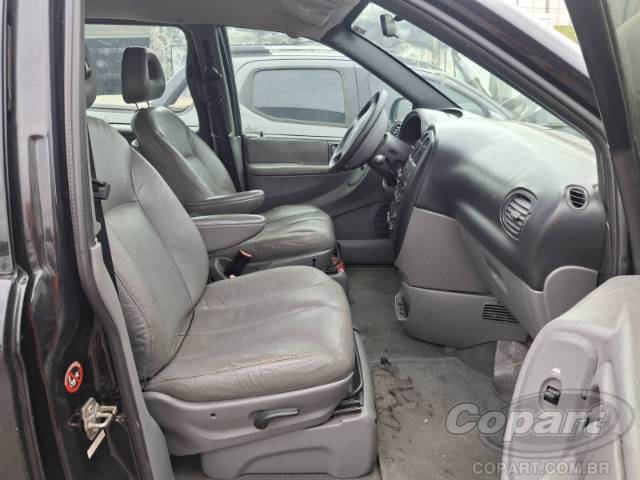 2006 CHRYSLER GRAND CARAVAN 