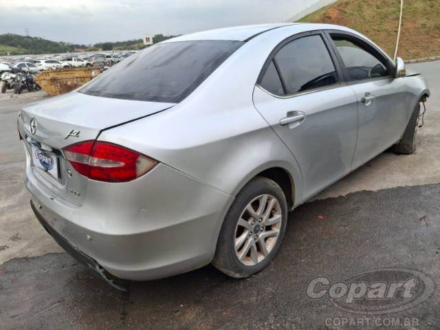 2014 JAC J5 