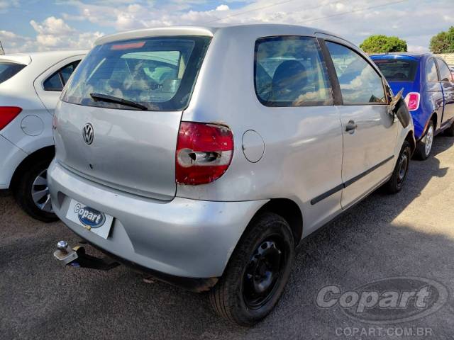2004 VOLKSWAGEN FOX 