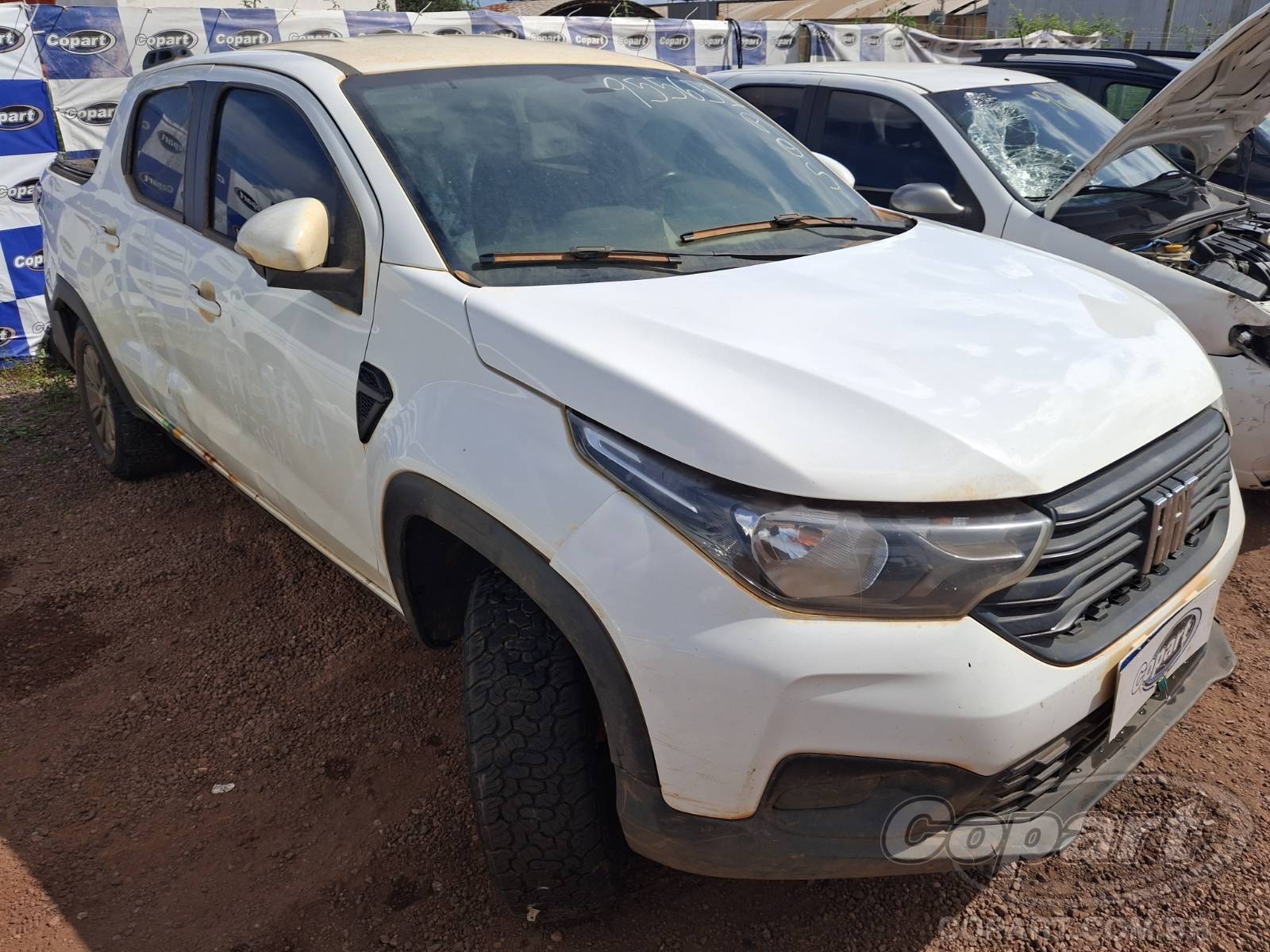 Veículo Fiat Strada Fiat Strada CD Freedom 1.3 Firefly 2023 Enchente Médio 2023 em leilão