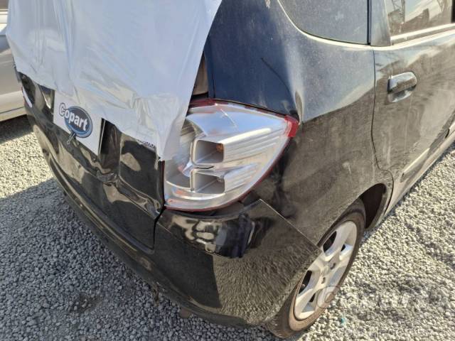 2011 HONDA FIT 
