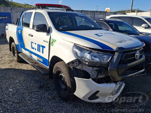 2023 TOYOTA HILUX CD 