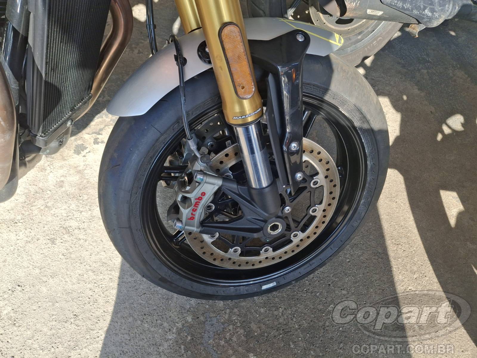 2025 TRIUMPH SPEED TWIN — foto 8 de 10