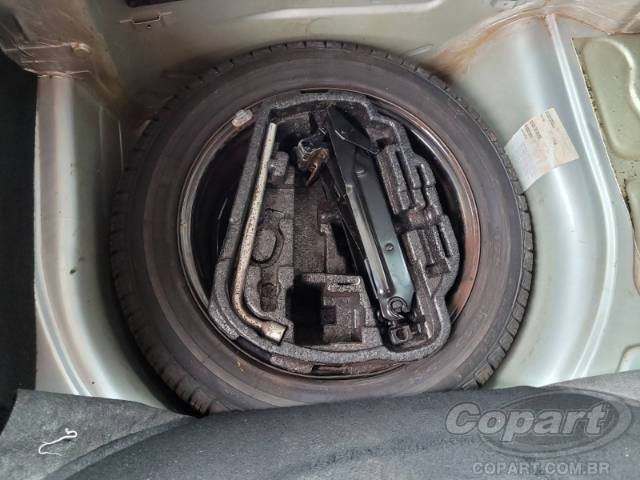 2010 VOLKSWAGEN FOX 