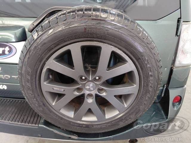 2015 MITSUBISHI PAJERO TR4 