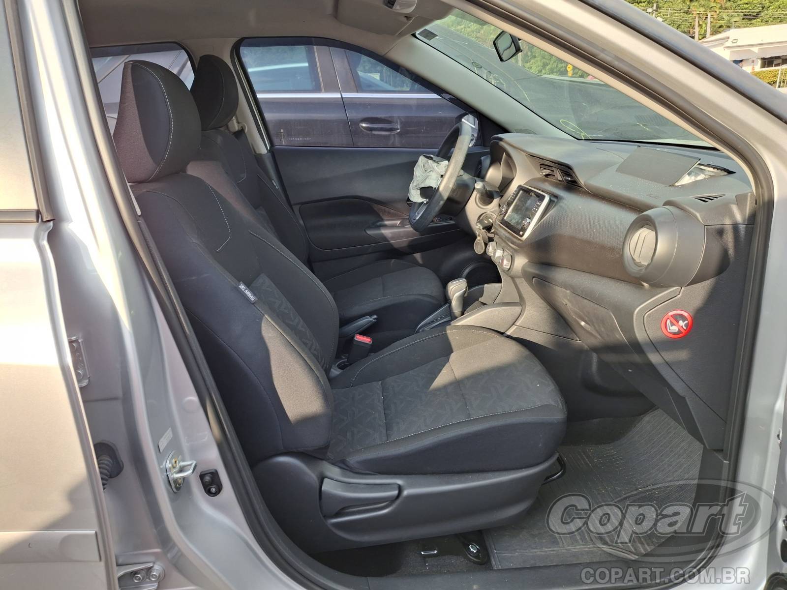 2024 NISSAN KICKS — foto 5 de 12