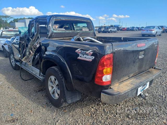 2010 TOYOTA HILUX CD 