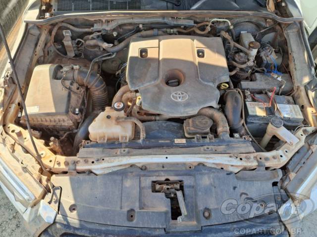 2024 TOYOTA HILUX CD 