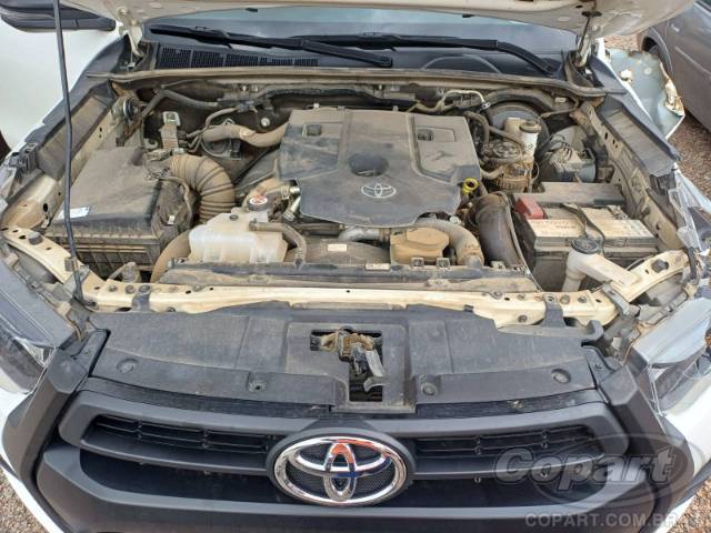 2024 TOYOTA HILUX CD 