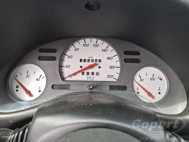 2000 CHEVROLET CORSA 