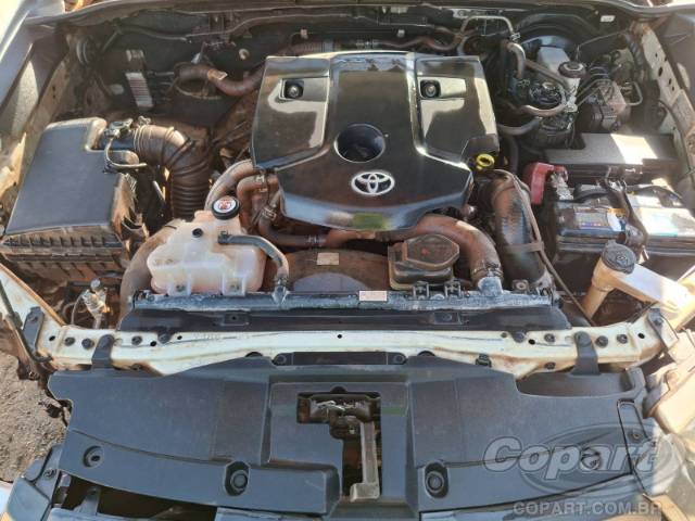 2021 TOYOTA HILUX CD 