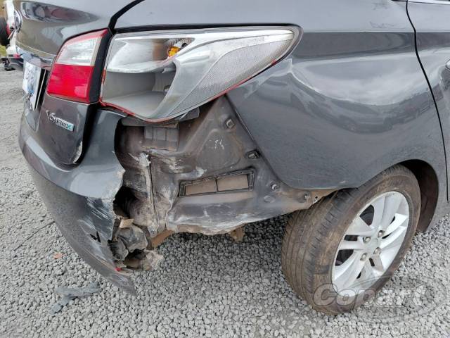 2014 HYUNDAI HB20S 