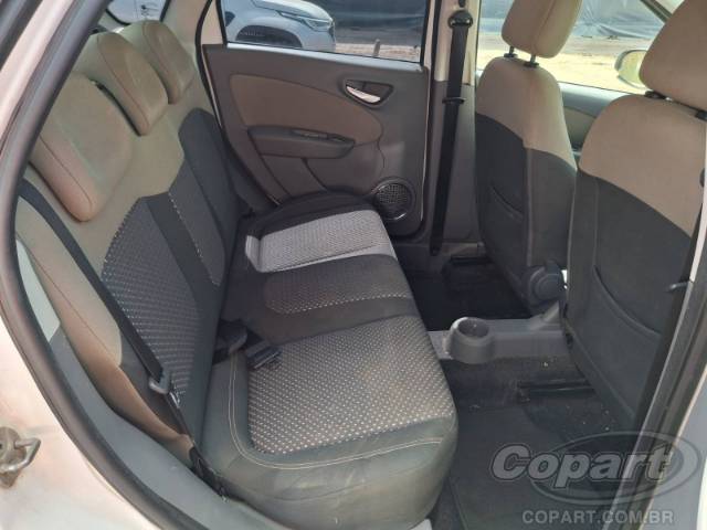 2016 FIAT GRAND SIENA 