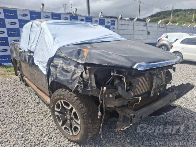2023 TOYOTA HILUX CD 