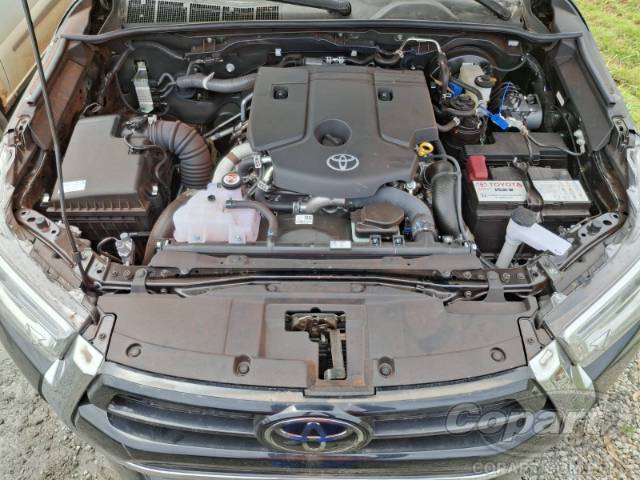 2025 TOYOTA HILUX CD 