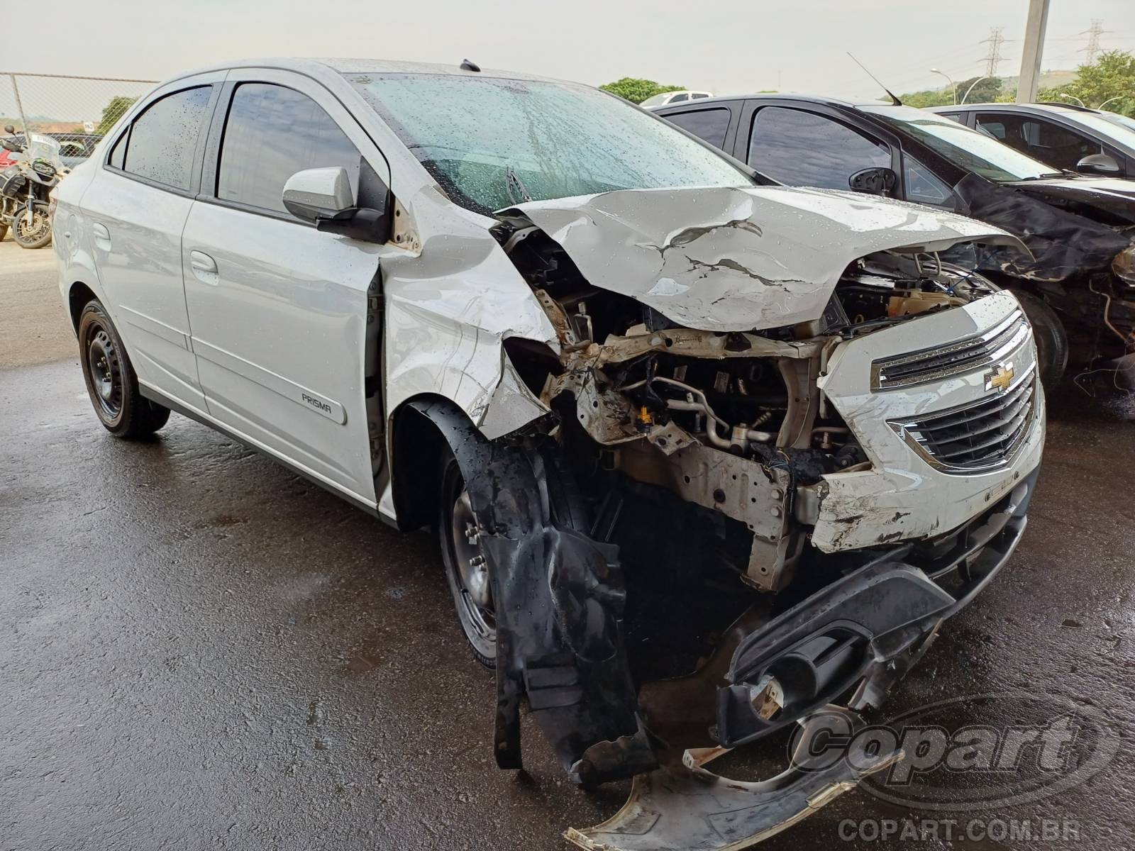 Veículo GM - Chevrolet Prisma Chevrolet Prisma LT 1.4 SPE 2014 Colisão Média Monta 2014 em leilão