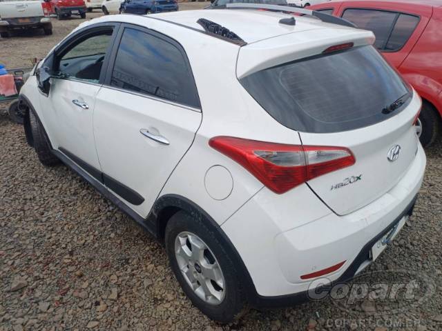 2015 HYUNDAI HB20 