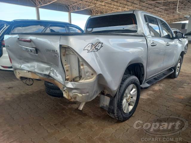 2017 TOYOTA HILUX CD 