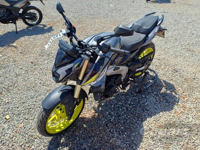 2026 BAJAJ DOMINAR 