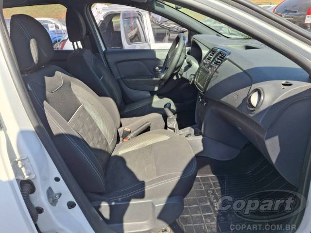 2024 RENAULT SANDERO 