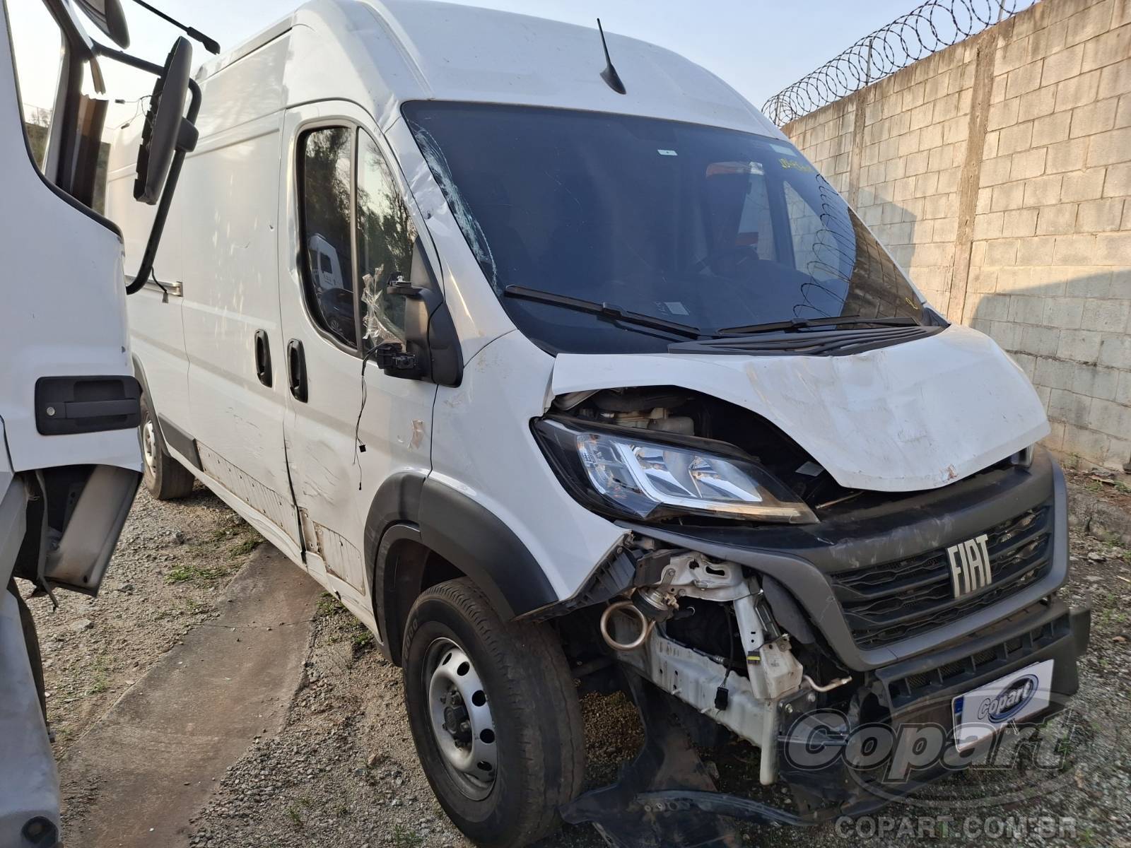 Veículo FIAT Ducato FIAT DUCATO MAXICARGO 2.2 BLUEHDI TURBO 2023 2024 em leilão